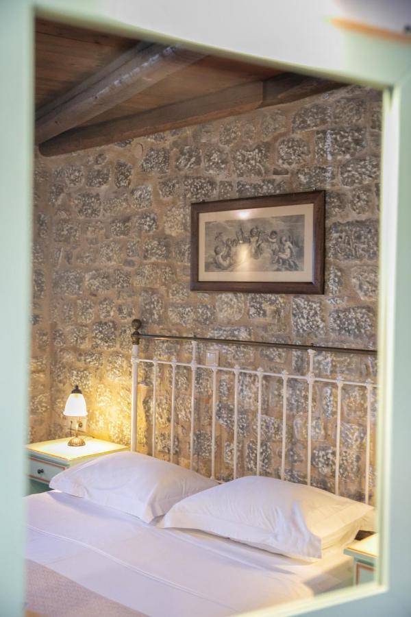 Trapela Areopolis, Boutique Hotel Dış mekan fotoğraf