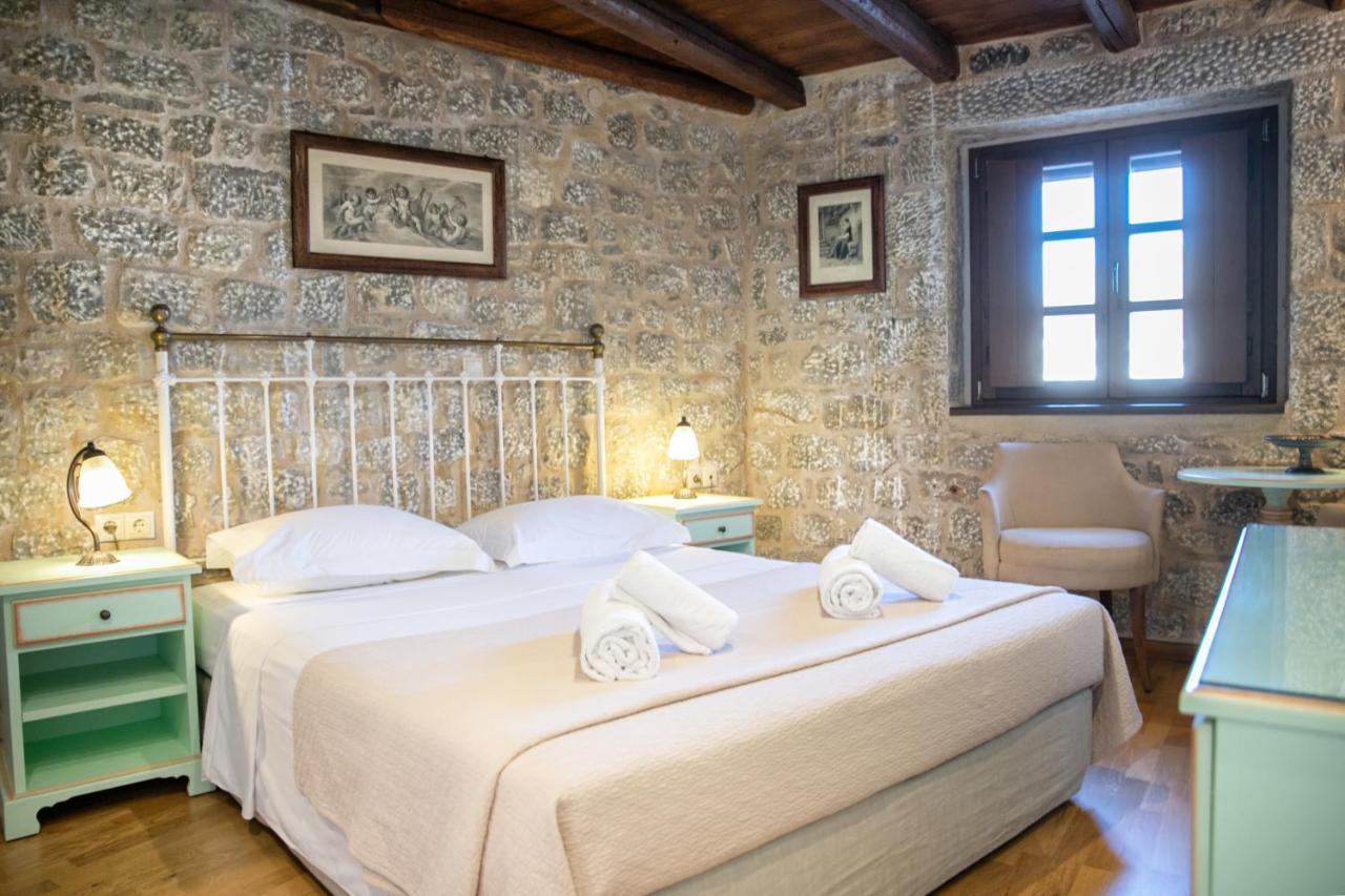Trapela Areopolis, Boutique Hotel Dış mekan fotoğraf